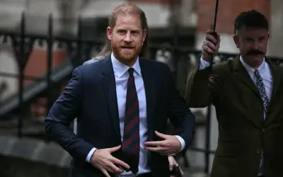 Putera Harry, Elton John Kalah Kes Terhadap Penerbit Akhbar British