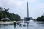 Bekas Olympian AS didakwa rosakkan Kolam Refleksi, hadapi 10 tahun penjara