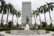 Isu insurans kesihatan, simpanan KWSP dan pencarian bakat bola tampar dibangkitkan di Dewan Rakyat